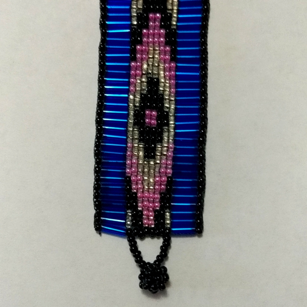 Gorgeous Metallic Blue Hand beaded bracelet . - Picture 3 of 4